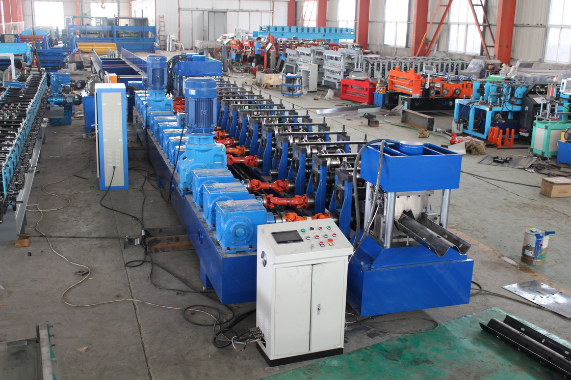 2024 11kw 5.5kw GI Highway Guardrail Roll Forming Machine Cr12Mov مواد شفرة القطع