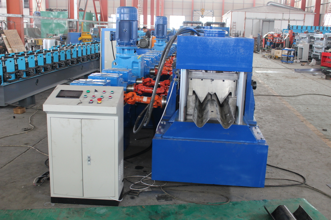 2024 11kw 5.5kw GI Highway Guardrail Roll Forming Machine Cr12Mov مواد شفرة القطع