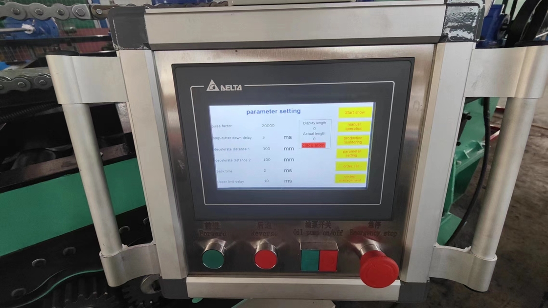 PLC التحكم في قطع الطول وقطع خط مستوى مع 4KW تشكيل المحرك 0.3-4mm