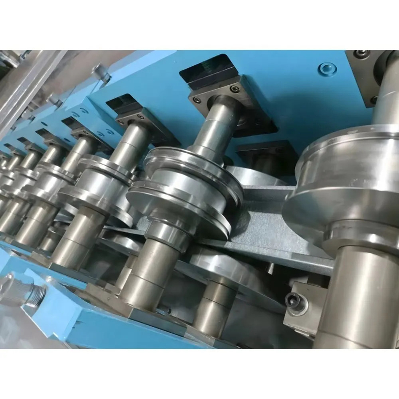 0.8-1.6mm عدة أحجام C89 C140 C200 آلة إطار الفولاذ الخفيفة