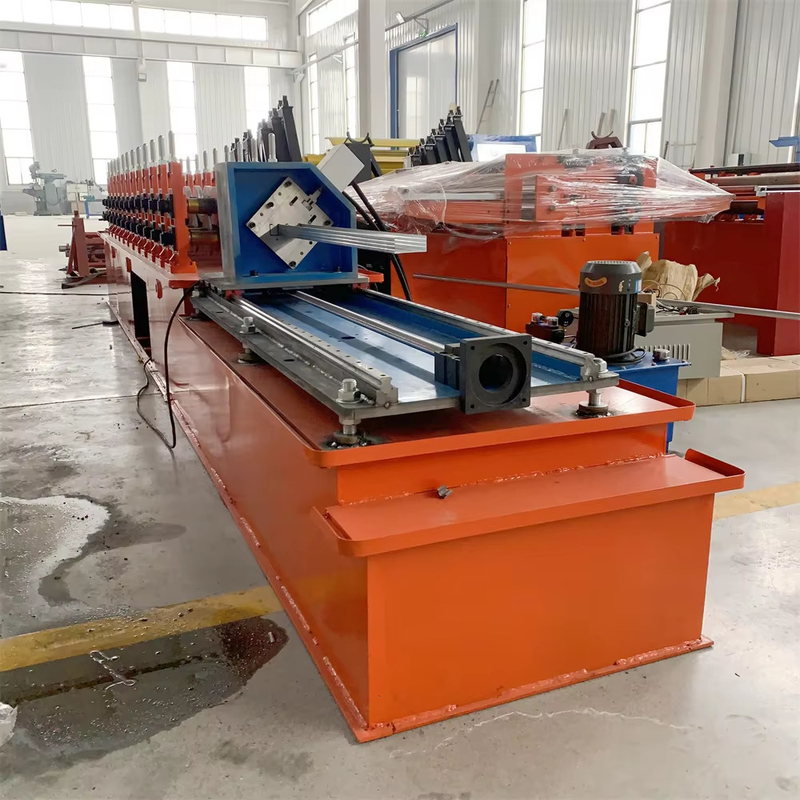 نظام التحكم بالتحكم الآلي أجزاء معالجة الفولاذ المغلفة U Beam Steel U Channel Structural Steel C Z U Channel Profile Purlin Roll Forming Machine