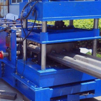2024 السعر المصنع PLC 80mm قطر الدوار الطريق السريع حواجز تشكيل آلة