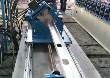 منخفضة الضوضاء لوحة السقف المعدني آلة الصلب مسمار لفة تشكيل آلة 240V 60HZ