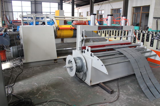 1250mm لفائف الصلب المعدنية Ppgi قص لطول وآلة الحز عالية الكفاءة